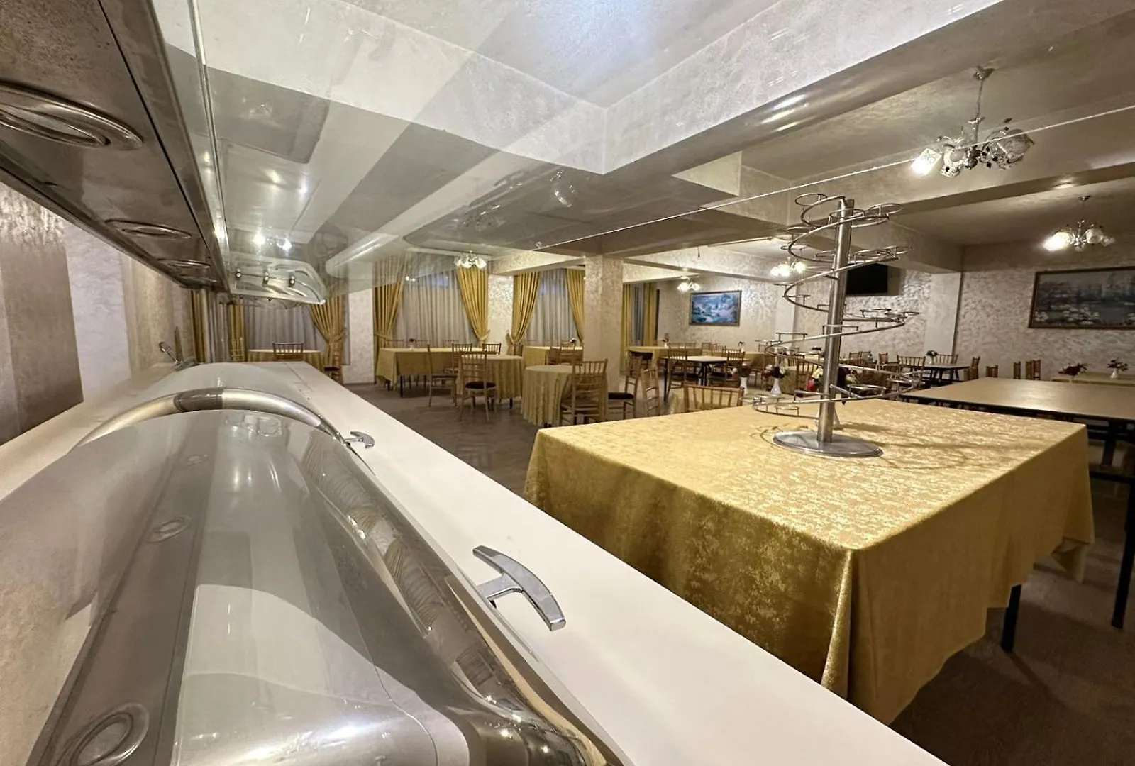 Turkiye Hotel - Free Massage Baku