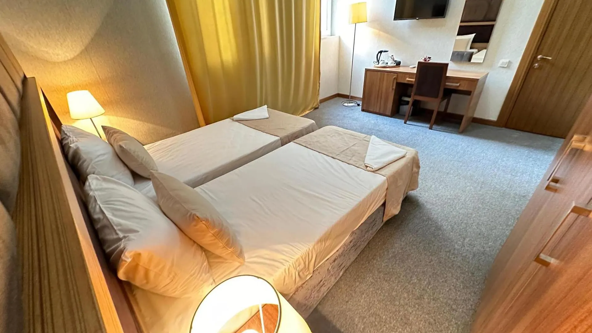 Turkiye Hotel - Free Massage Baku 3*,