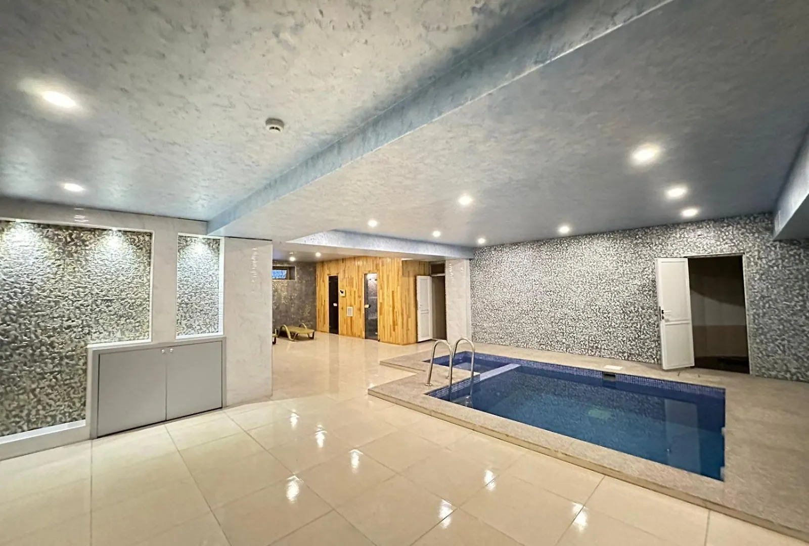 Turkiye Hotel - Free Massage Μπακού 3*,