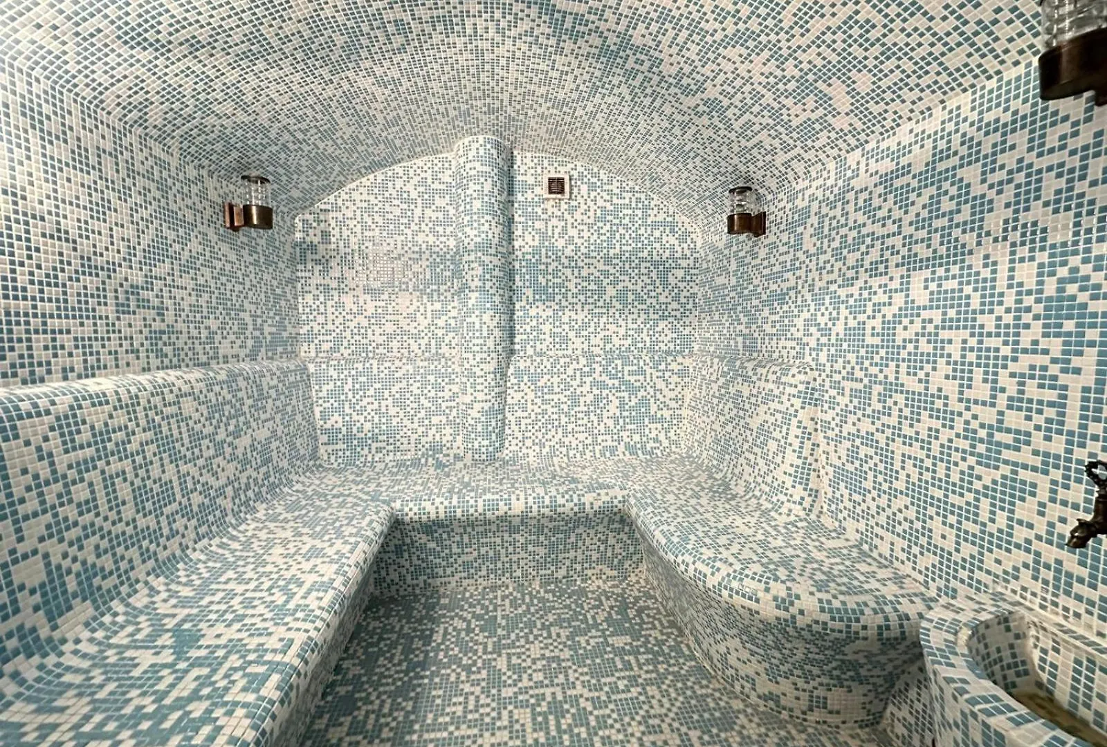 Turkiye Hotel - Free Massage Μπακού 3*,